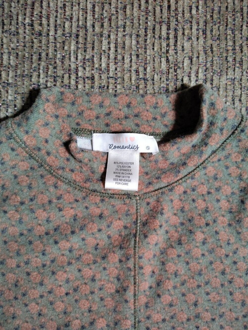 urban romantics top sz Large bohemian vibes, beige floral - Picture 4 of 5